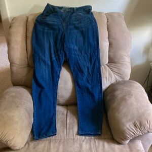Ladies blue jeans. Size 10 R1893